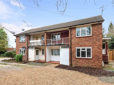 Dollis Road, Mill Hill East, London, NW7 2 bedroom flat/apartment