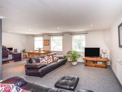 Flat for sale in Kimberley Terrace, Llanishen, Cardiff CF14
