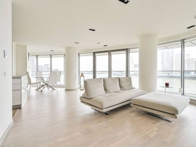 Flat for sale in New Providence Wharf, Canary Wharf, London E14