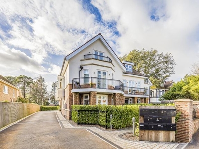 Flat for sale in Spur Hill Avenue, Poole BH14