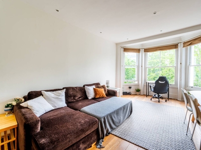 Flat in Colville Road, Notting Hill, W11