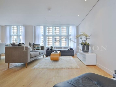 Flat to rent in 35 Great Peter Street, Westminster, London SW1P