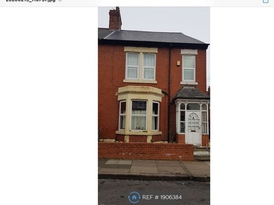 Flat to rent in Heaton, Newcastle Upon Tyne NE6