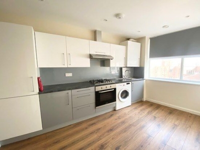 Flat to rent in Kimberley House, Leicester LE1
