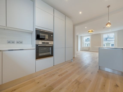 Flat to rent in Marylands Road, London W9