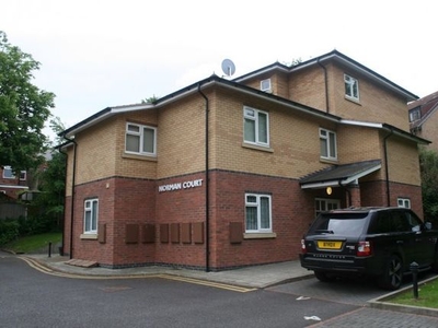 Flat to rent in Norman Court, New Street, Erdington, Birmingham B23