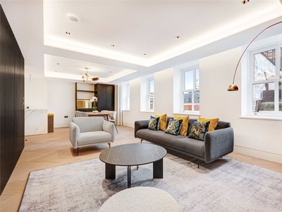 Flat to rent in Stanhope Gate, Mayfair W1K