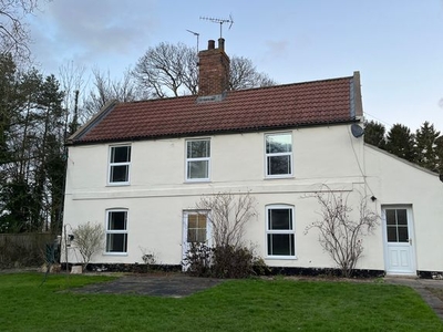 Link-detached house to rent in Louth Park Farms, Keddington, Louth. LN11
