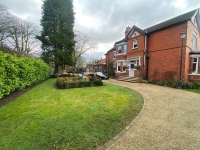 Property to rent in The Crescent, Stockport SK3