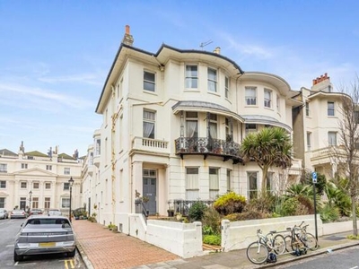 Studio Flat For Sale In Hove, East Sussex