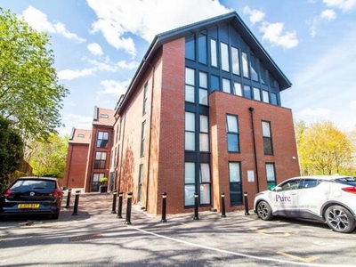 Studio Flat For Sale In Newcastle Under Lyme, Staffordshire