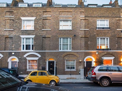 Terraced house for sale in Smith Street, Chelsea, London SW3