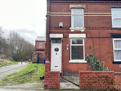 Terraced house to rent in Hollybush Street, Manchester M18