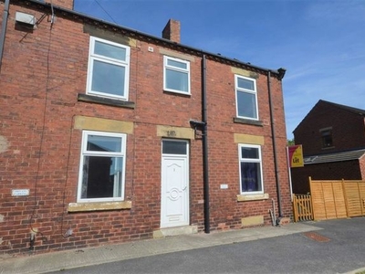 Terraced house to rent in New Street, Ackworth WF7