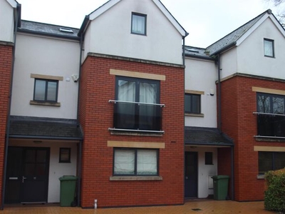 Terraced house to rent in Victoria Court, Hereford HR4