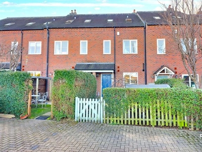 Town house for sale in Beacon Street, Lichfield WS13