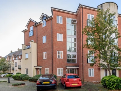 2 Bed Flat/Apartment For Sale in Abingdon, Oxfordshire, OX14 - 4808604