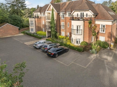 2 Bed Flat/Apartment For Sale in Sunningdale, Berkshire, SL5 - 5206943