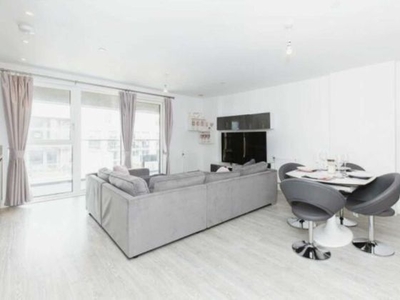 2 bedroom flat for sale London, E13 9GH