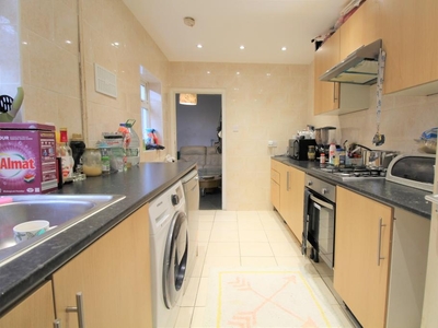 3 Bed Terraced House, Palmerston Road, PE2