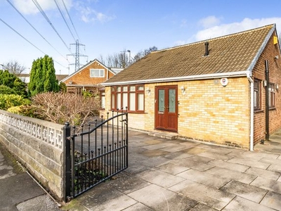 Bungalow for sale in Lingwell Gate Crescent, Wakefield, West Yorkshire WF1