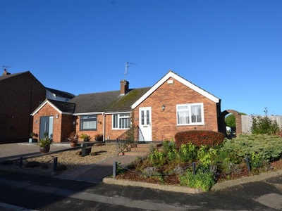 Bungalow for sale in Mill View Road, Tring HP23
