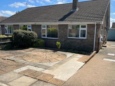 Bungalow to rent in Abbeydale Crescent, Grantham NG31