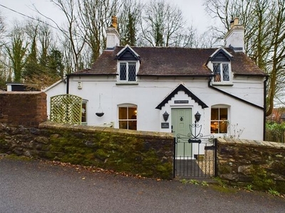 Cottage for sale in Lincoln Hill, Ironbridge, Telford, Shropshire. TF8