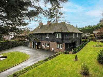 Detached house for sale in South Park Avenue, Chorleywood WD3