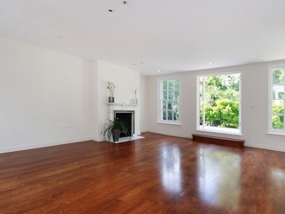 Detached house to rent in Avenue Road, St John's Wood, London NW8