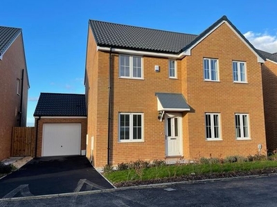 Detached house to rent in Douglas Drive, Grove, Wantage OX12