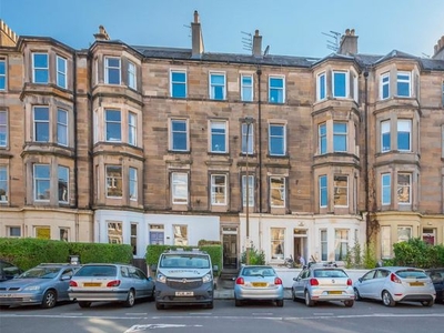 Detached house to rent in Hillside Street, Edinburgh EH7
