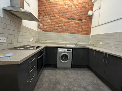 Flat to rent in Albion Street, Leicester LE1