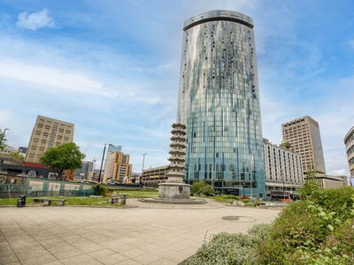 Flat to rent in Beetham Tower, 10 Holloway Circus Queensway, Birmingham City Centre B1