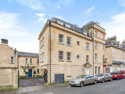 Flat to rent in Catharine Place, Bath, Somerset BA1