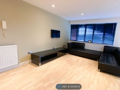 Flat to rent in City Road, Newcastle Upon Tyne NE1