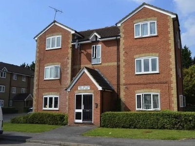 Flat to rent in Maplin Park, Langley, Slough SL3