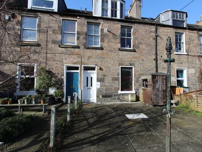 Flat to rent in Maryfield Place, Abbeyhill, Edinburgh EH7