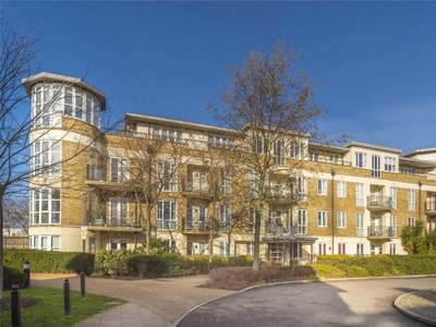 Flat to rent in Melliss Avenue, Richmond TW9