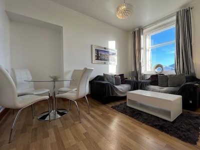 Flat to rent in Union Street, Aberdeen AB11