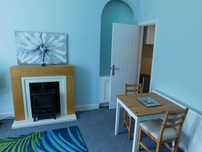 Flat to rent in Victoria Road, Torry, Aberdeen AB11