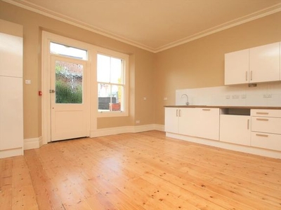 Maisonette to rent in Hurle Road, Bristol BS8