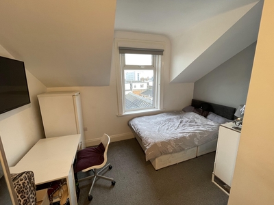 Room in a Shared House, Westbourne Road, SR1