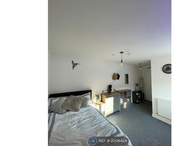 Room to rent in Brunswick Rd, Gloucester GL1