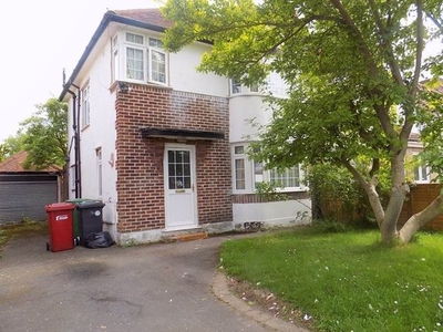 Semi-detached house to rent in Parkland Avenue, Langley, Slough SL3
