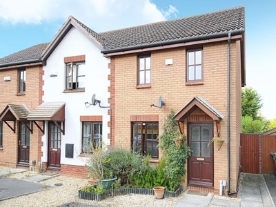 Semi-detached house to rent in Spruce Gardens, East Oxford OX4