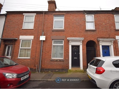 Terraced house to rent in Dale Street, Rugby CV21