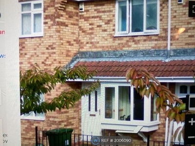 Terraced house to rent in Silvermere Drive, Ryton NE40