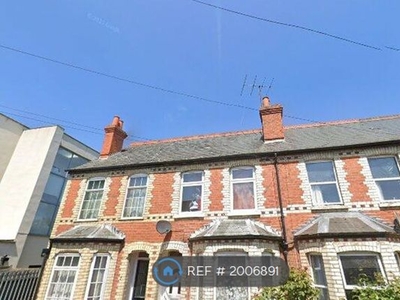 Terraced house to rent in Winchester Road, Reading RG2