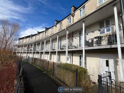 Terraced house to rent in Wood Mead, Bristol BS16